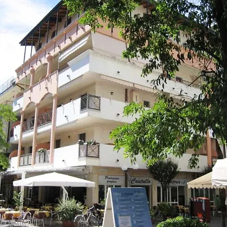 Apartman Cristallo Appartament *